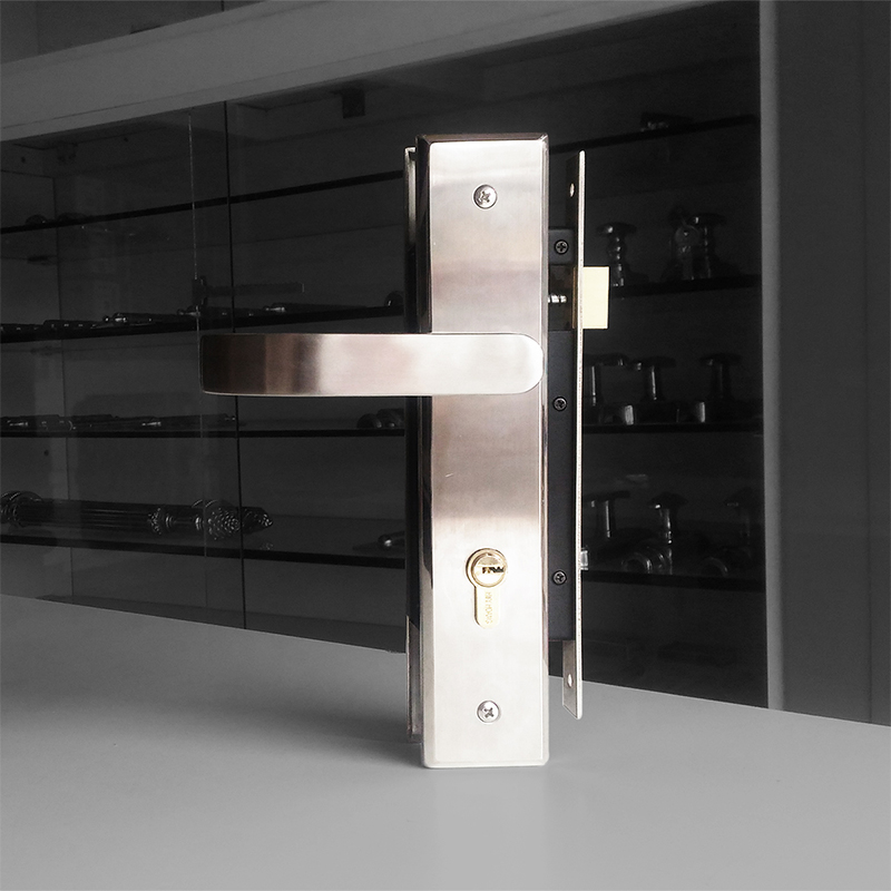 Ổ Khóa Tay Gạt HUY HOÀNG Ex8510 Dùng Cho Cửa Chính Thân INOX Ruột Đồng Thau (Chính Hãng)