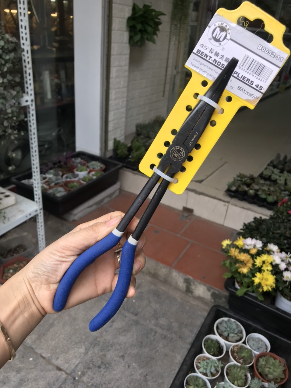 Kìm nhọn dài miệng thẳng 27,5cm/11'' c-mart b0051-11, kềm cán dài
