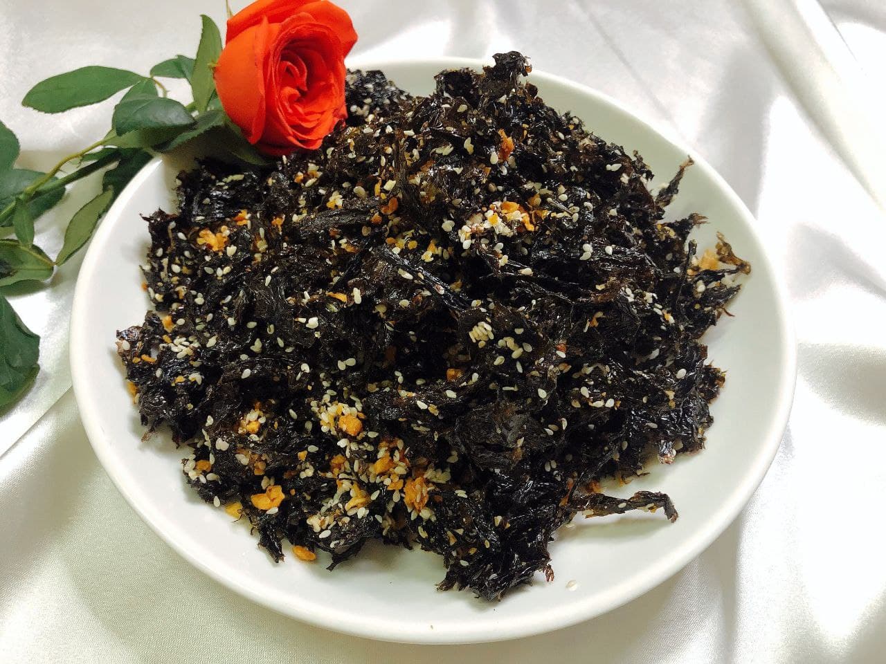 Rong biển cháy tỏi 100gr