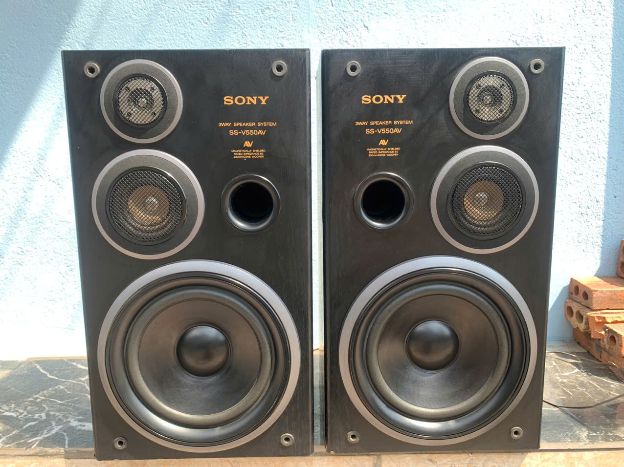 cặp loa nghe nhạc Sony  SS - V550AV bãi nhật hát tốt