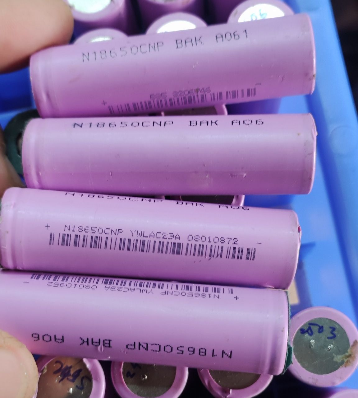 Pin xả cao bak 18650 2500mah / 12c - 30a / chuyên vape, khoan vít, bê tông mài cưa,.. mã n18650cnp, tháo khối