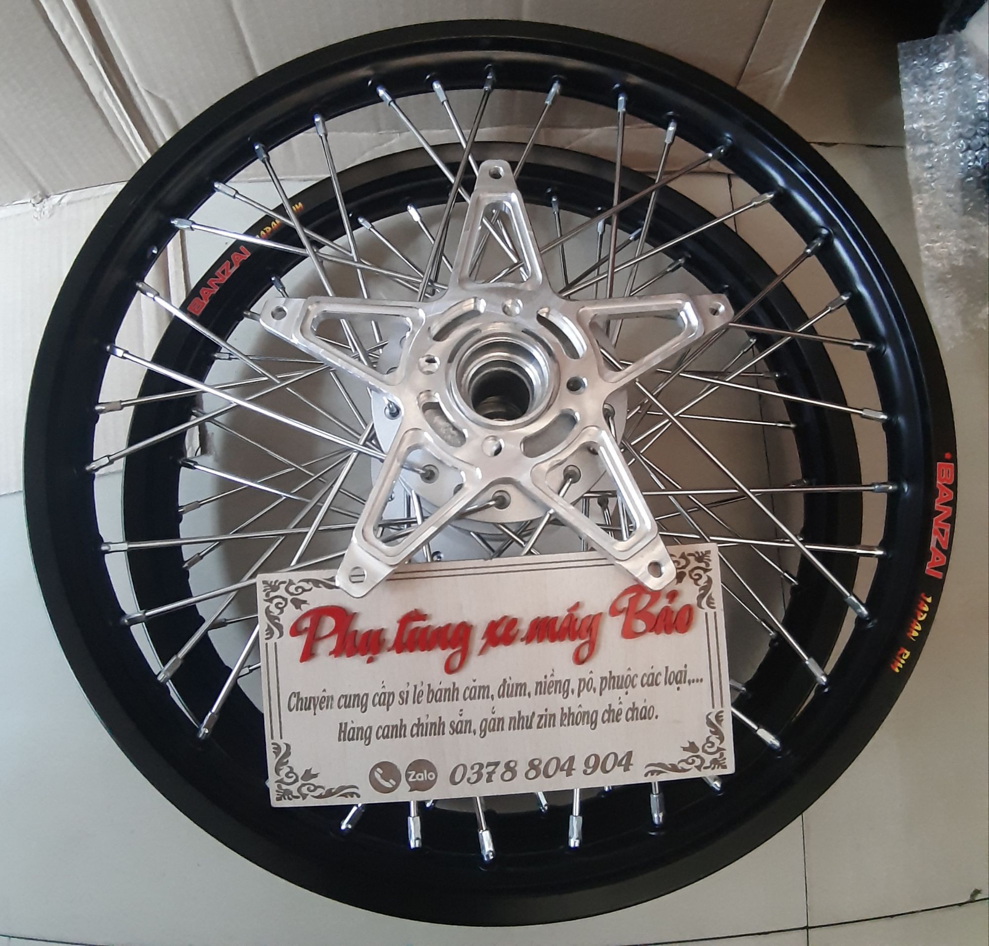 bánh căm xe  RAIDER SATRIA niềng nhôm BANZAI  đùm sơn bạc kèm lòng nhôm ngôi sao  đã rút căm sẵn về là gắn thôi k cần chế