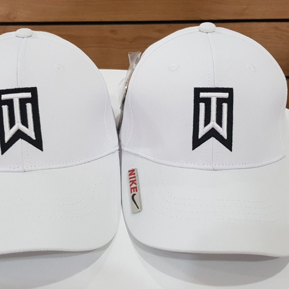 Mũ Lưỡi Trai Golf Nike