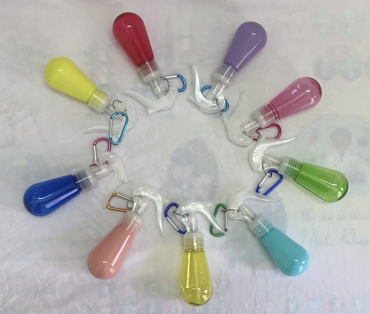 Bình xịt bóng đèn mini 60ml kèm móc khoá!
