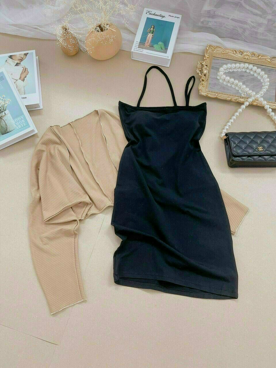 Set đầm boby + áo khoác kem