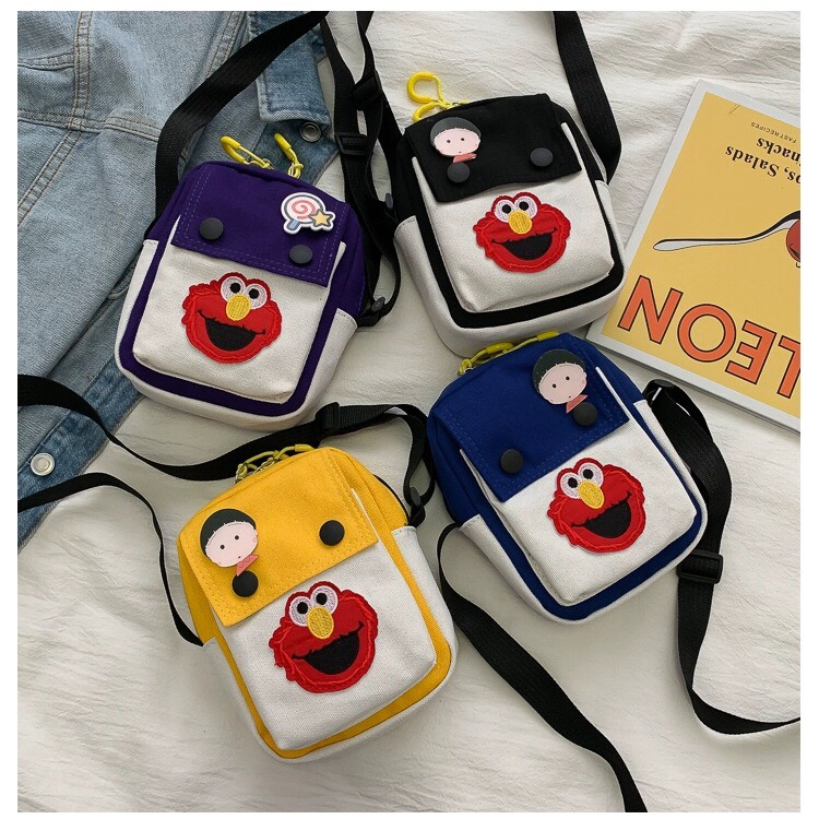 Túi đeo chéo hình thú angry bird form đứng hai nút