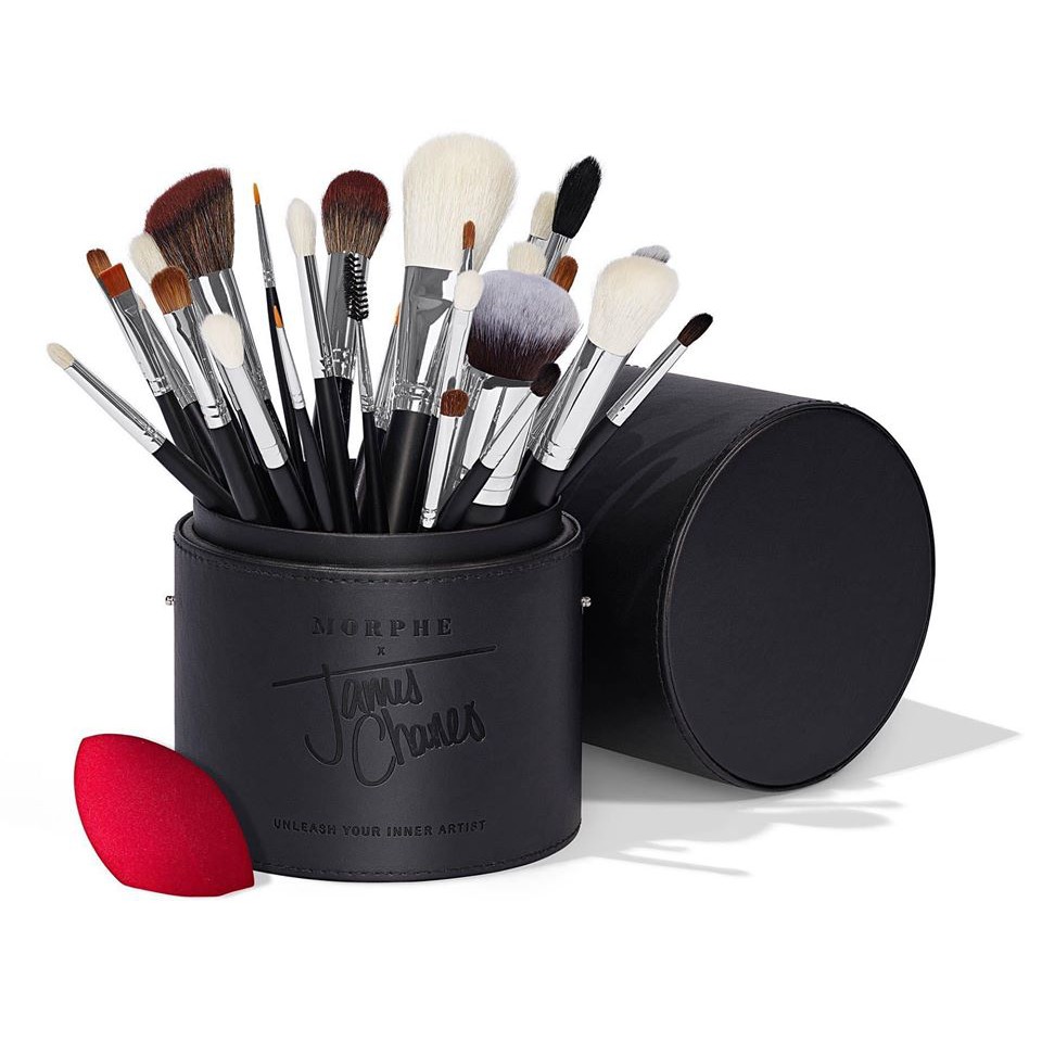 Bộ cọ morphe james charles gồm 34 cây.