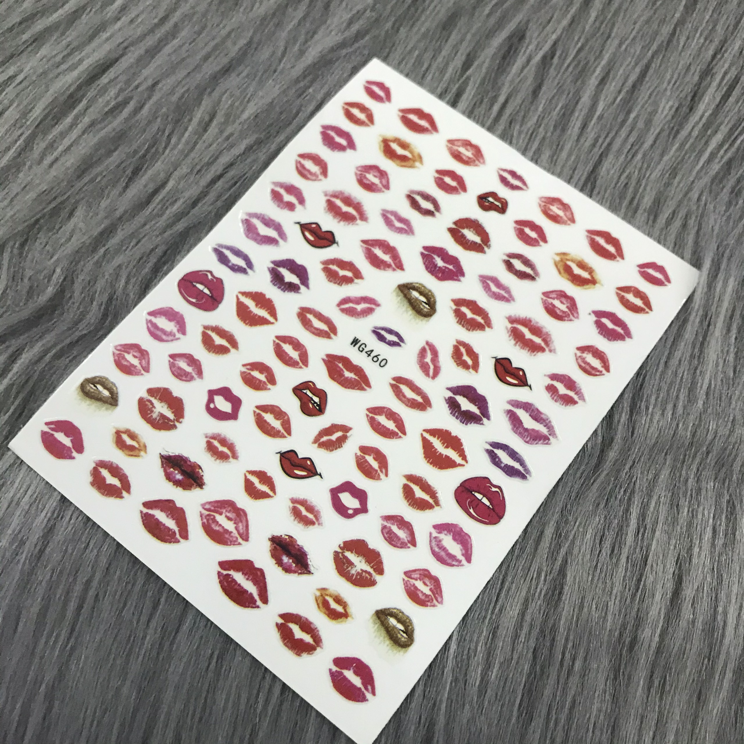 Sticker dán móng hình môi