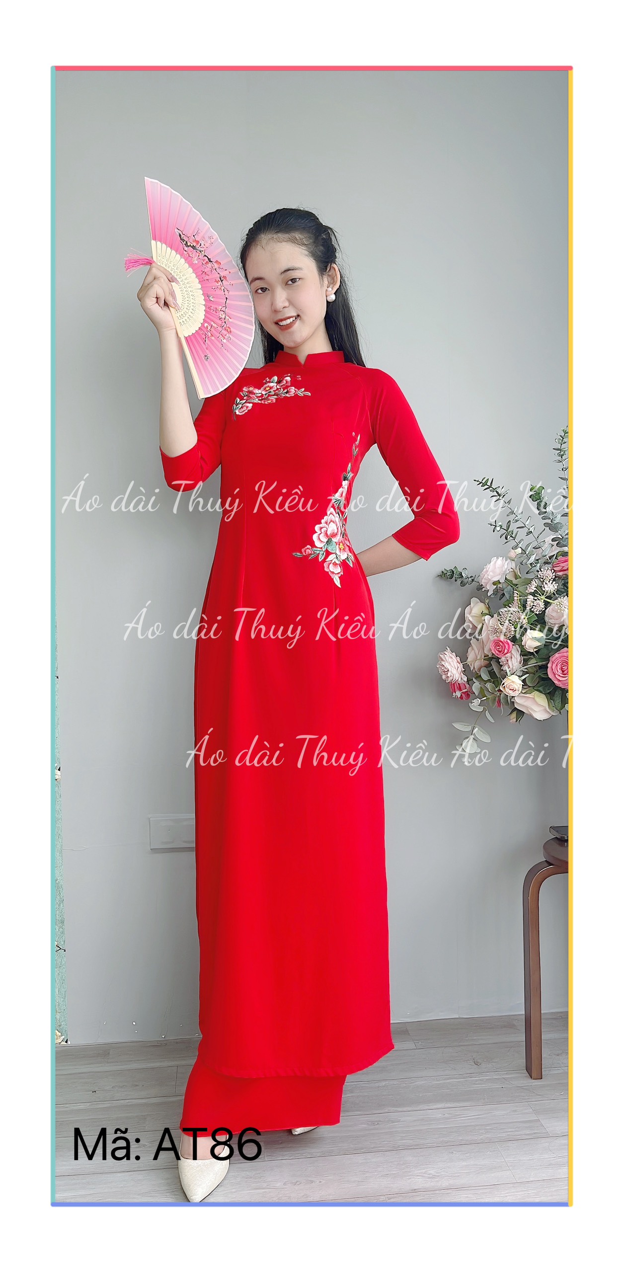 AT86 Áo dài may sẵn Thuý Kiều truyền thống may sẵn thiết kế nền đỏ thêu hoa đỏ nhí lụa mỹ ảnh thật tự chụp