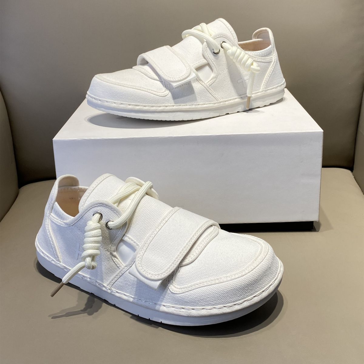 Giày Nam Sành Điệu Hề 2024 Mùa Xuân Mới Velcro Mặt Vải Thoáng Khí Thoải Mái Douyin Nhanh Tay Hot Phong Cách Thoải Mái Giày Thể Thao Thường Ngày - 1