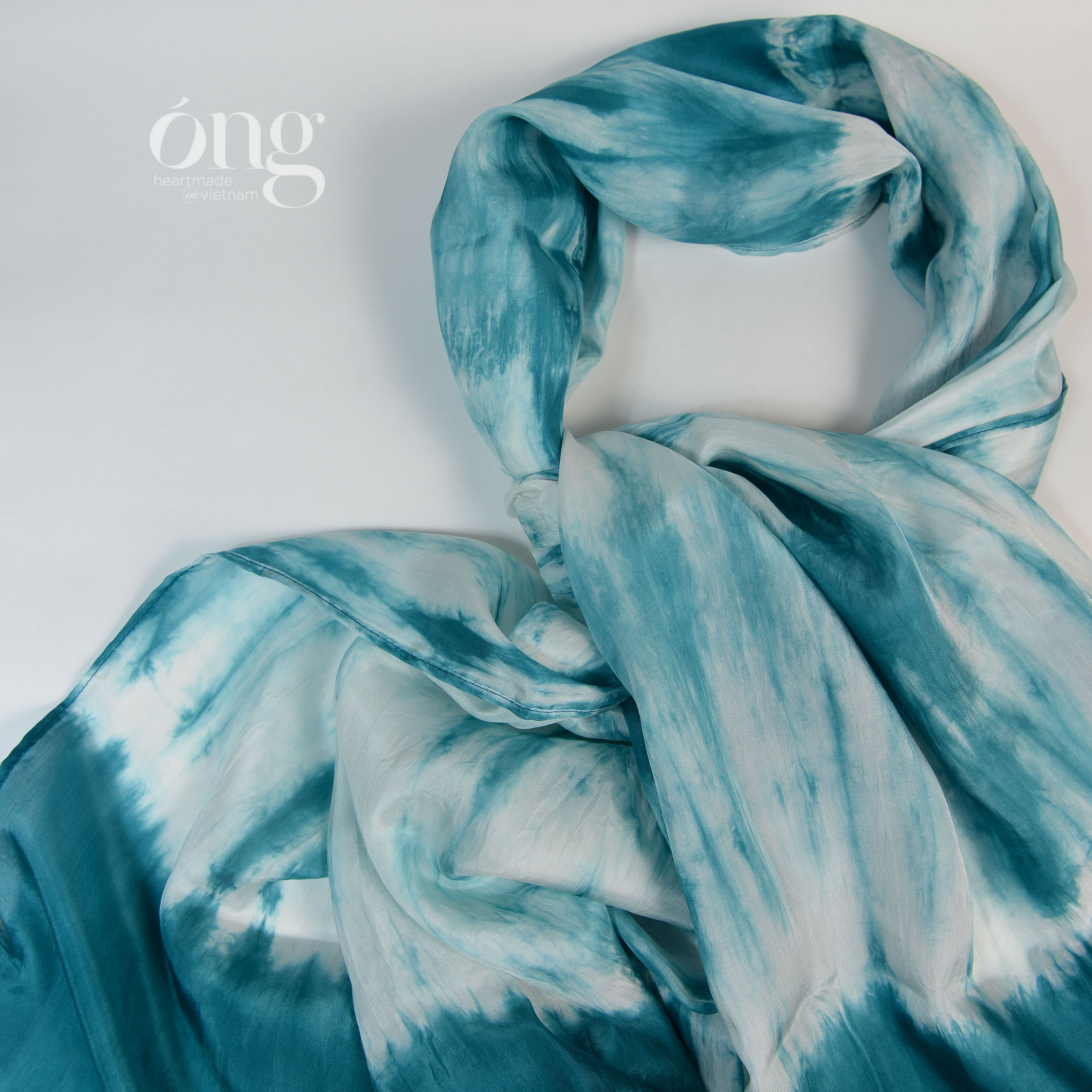 Khăn choàng lụa tơ tằm nhuộm Shibori Óng Silk