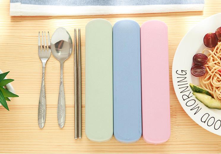 Bộ thìa, nĩa, đũa cá nhân bằng inox có hộp đựng
