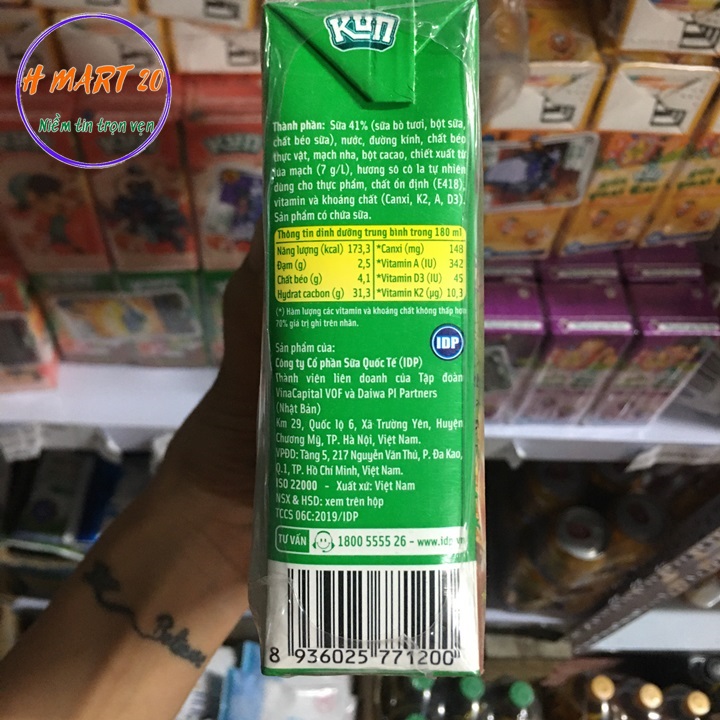 Thùng sữa kun socola 180ml date mới