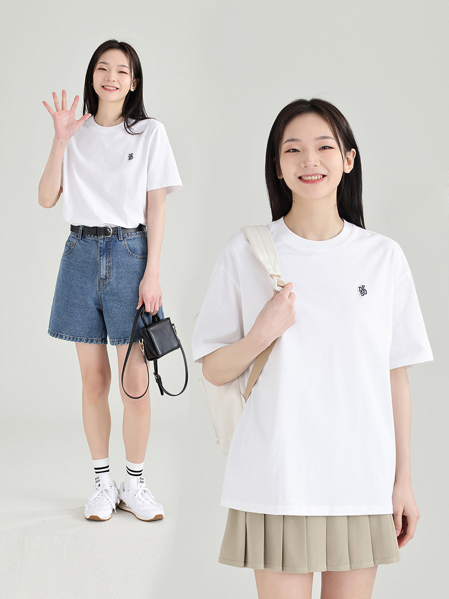 Áo phông Dessuu cổ tròn form basic 6 màu họa tiết chữ thêu