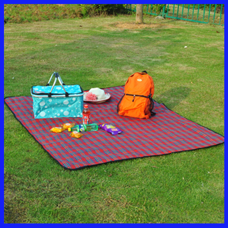 Thảm dã ngoại du lịch đi biển, bạt trải picnic cắm trại đi phượt kết hợp tập yoga gấp gọn sọc kẻ caro giá rẻ