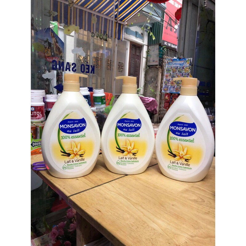 Sữa Tắm Dưỡng Thể Monsavon Chiết Xuất Sữa & Hoa Vani 1000ml