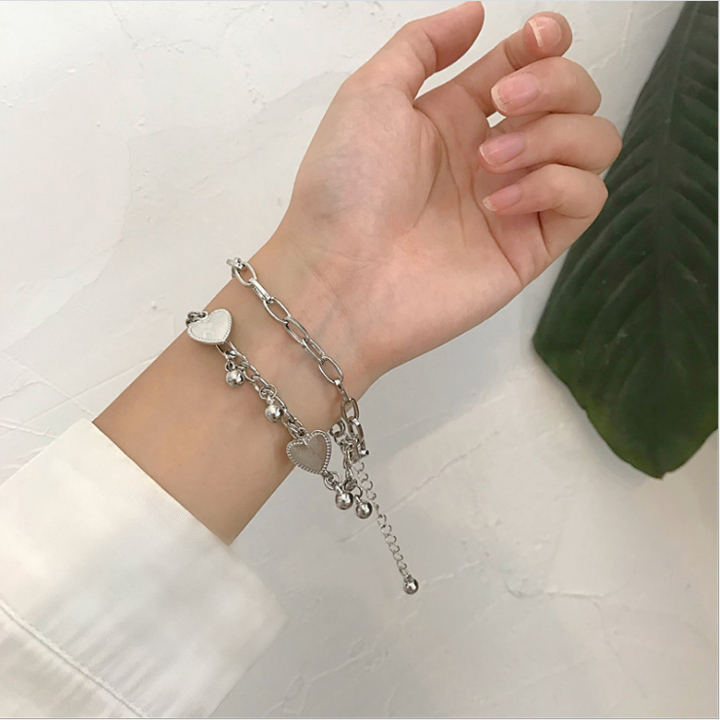 Lắc tay Titan trái tim 2 tầng nữ tự điều chỉnh theo tay