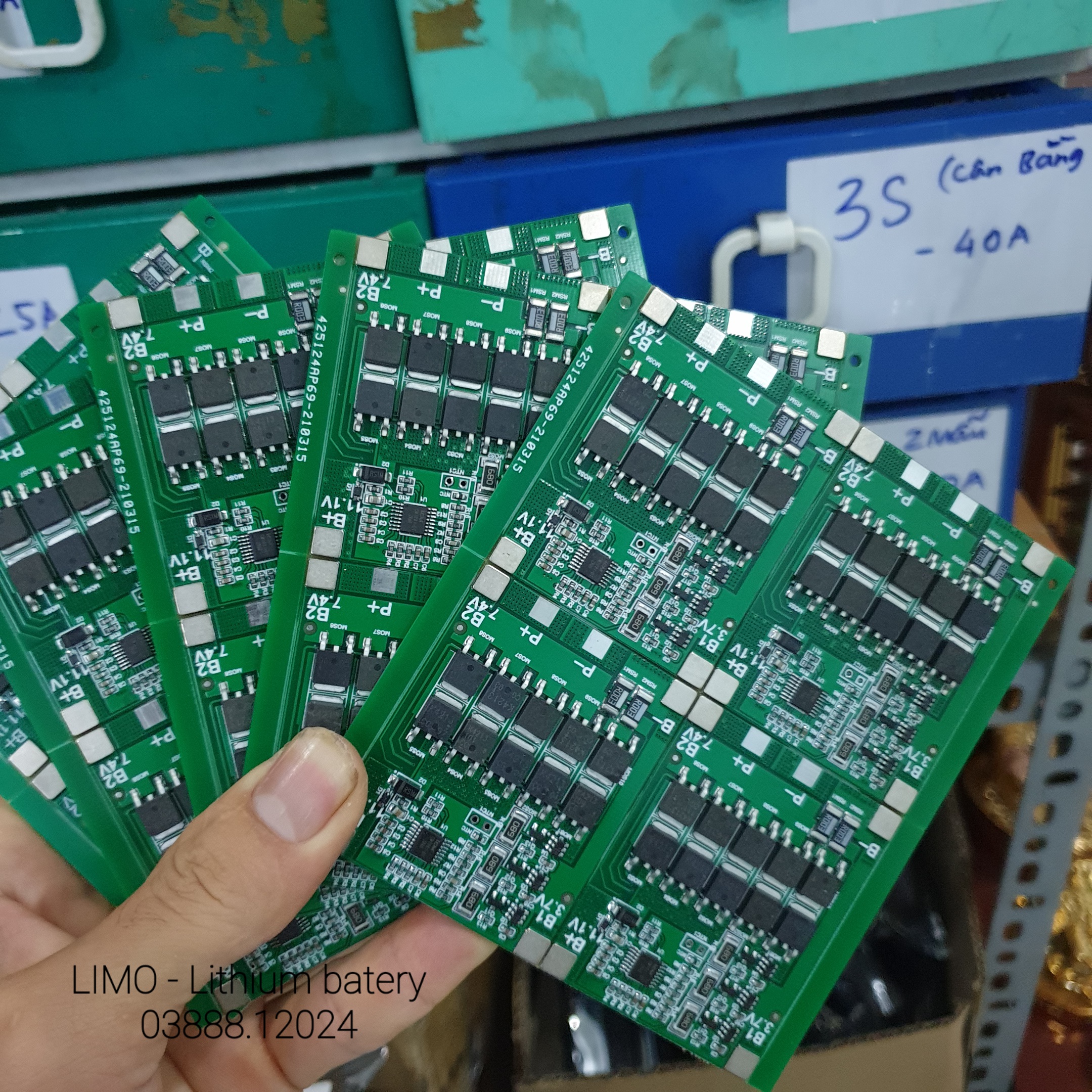 Mạch 3s 30a full 10 fet xả 30a ổn định. mạch bảo vệ sạc xả cân bằng cho pin lion 18650 3s 12.6v- bm-3s-30a-v3.2. chuyên dùng đóng pin máy khoan, khối pin 3s 12,6v dung lượng lớn, dòng xả cao, ổn định - limo