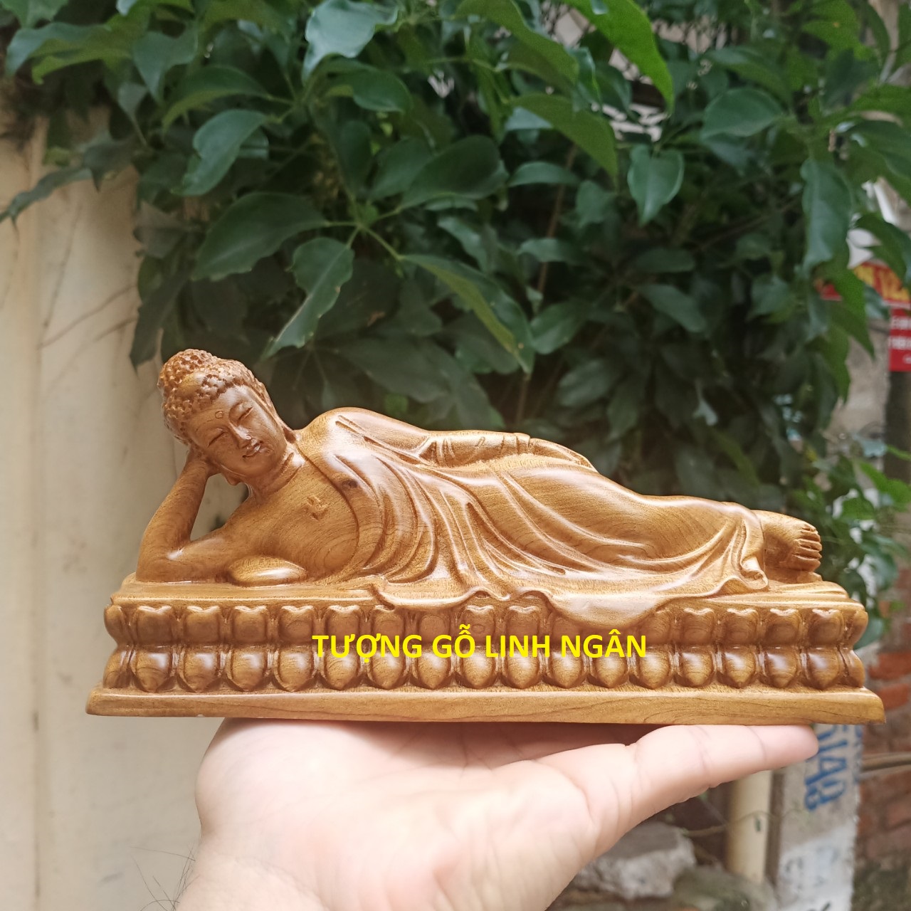 Tượng phật nằm niết bàn gỗ bách xanh