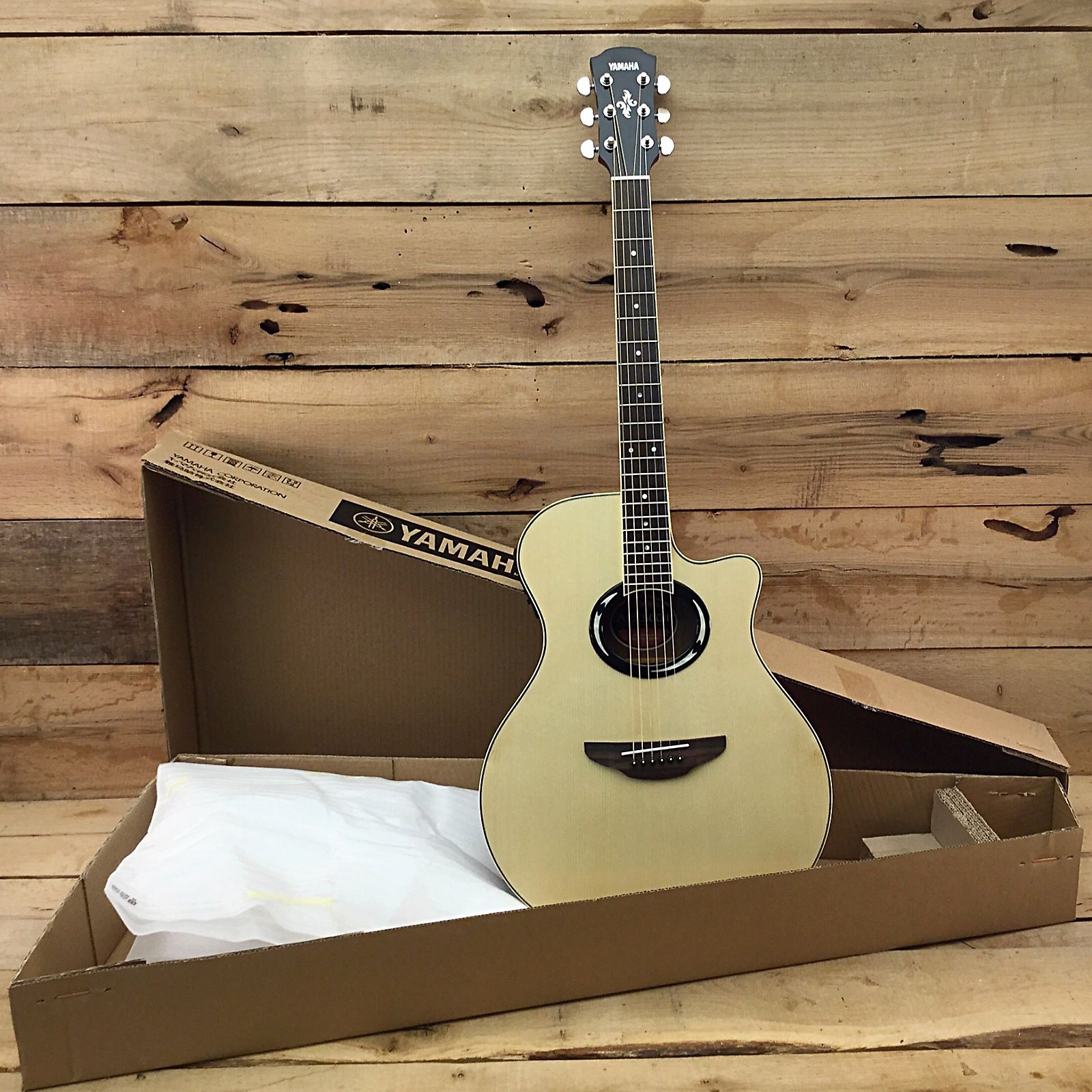 Đàn Guitar Acoucstic Yamaha APX500 II chính hãng