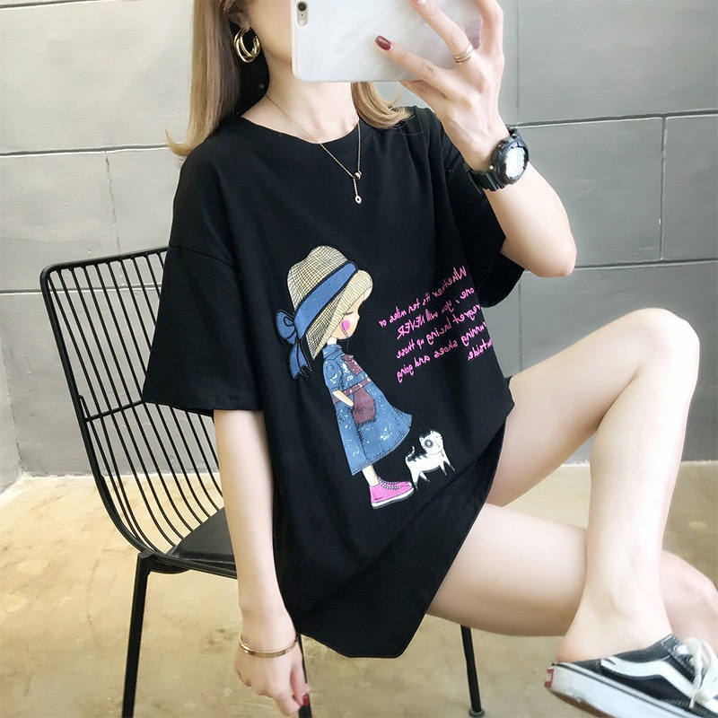 Áo thun đen in hình cô gái nice