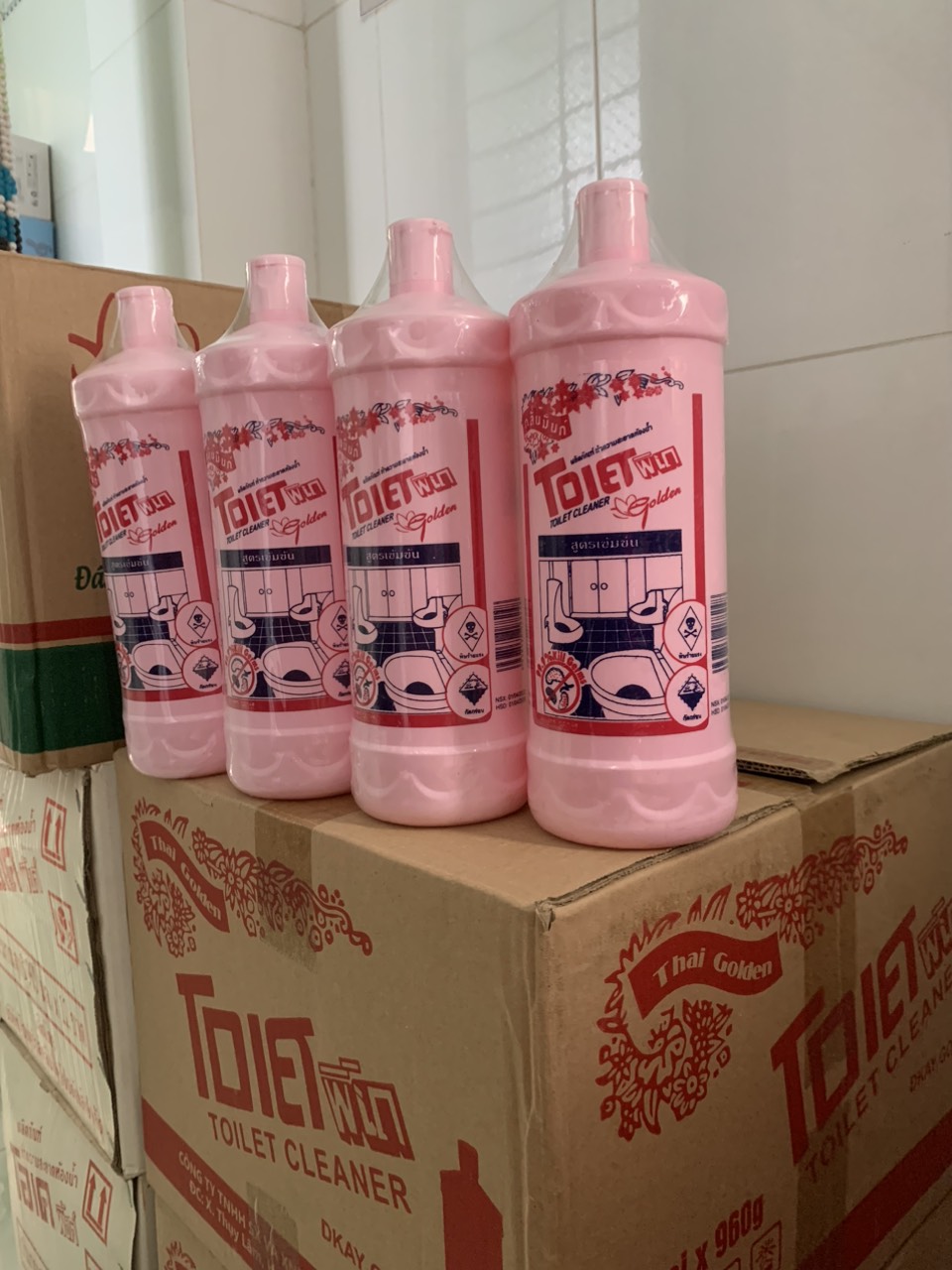 Hong thuy thai lan tẩy toillet hàn quốc 900ml