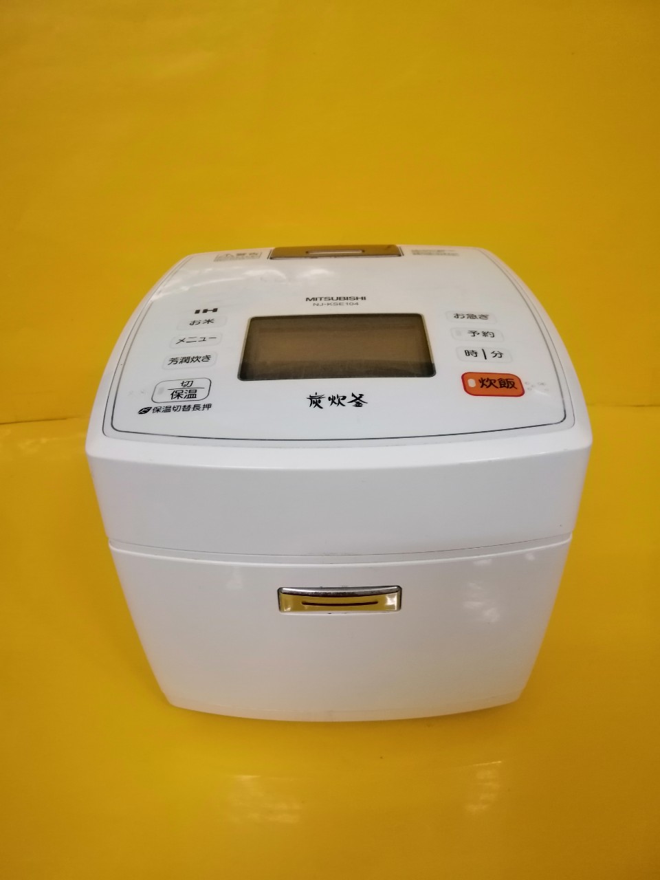 Nồi cơm điện nội địa Nhật MITSUBISHI (1.0L) NJ-KSE104 (AFRS17) (2013) trắng
