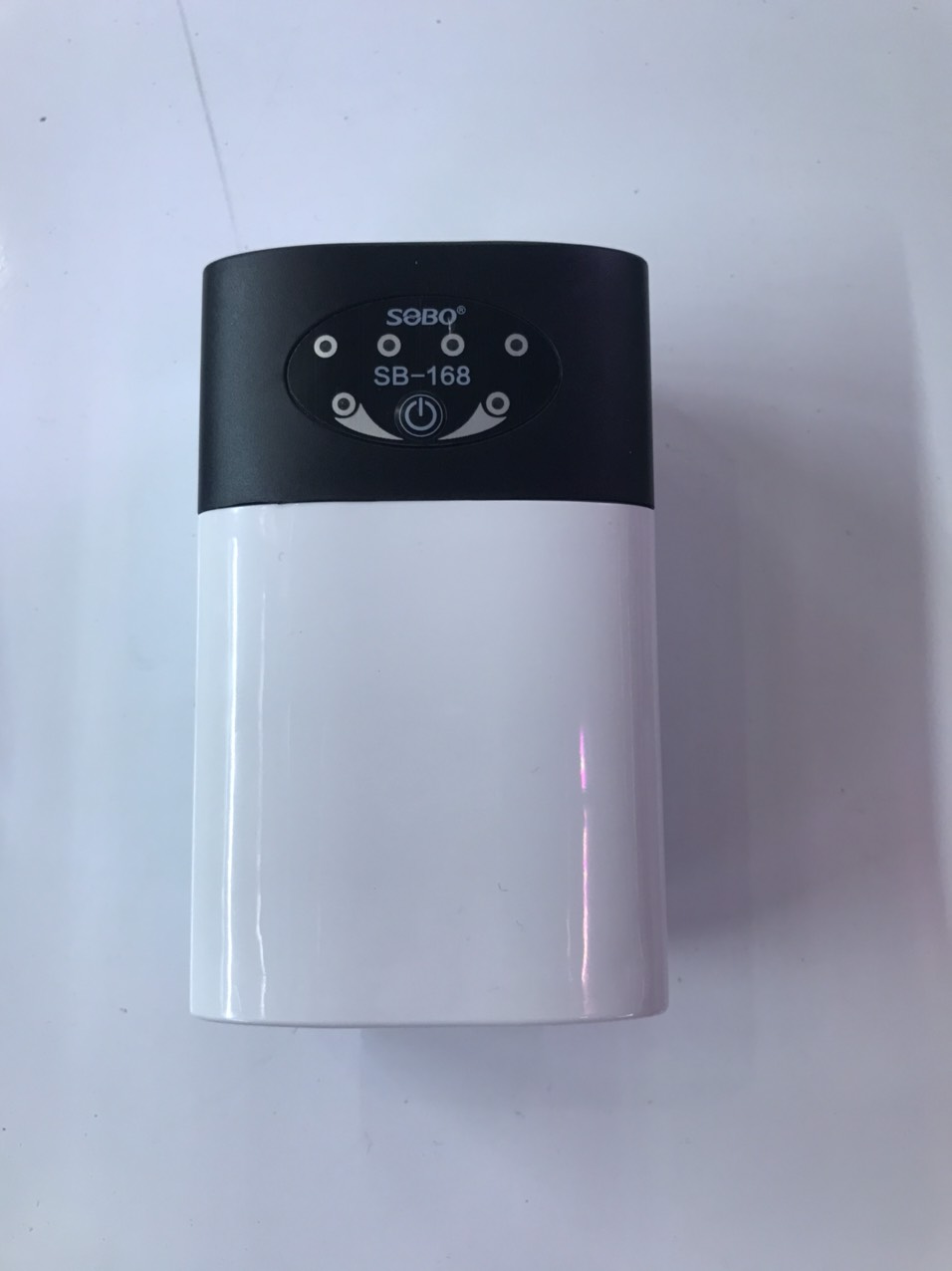 Máy oxi tích điện sobo sb 568 4 vòi cho hồ cá cảnh,máy sủi khí oxi 4 vòi trự điện cho hồ cá cảnh