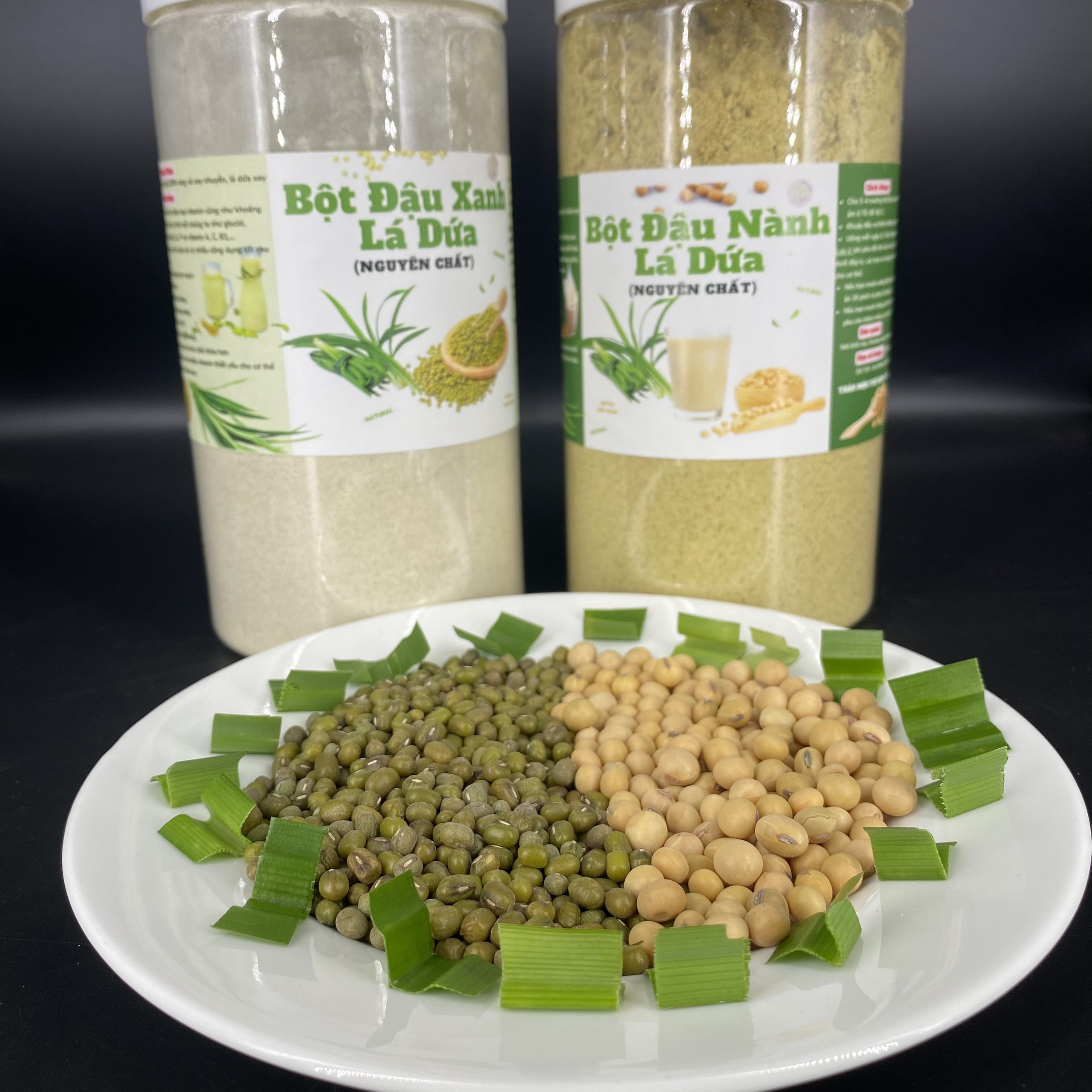 Combo 1 hũ bột đậu xanh lá dứa và 1 hũ bột đậu nành lá dứa, hũ 500g- tuệ hân