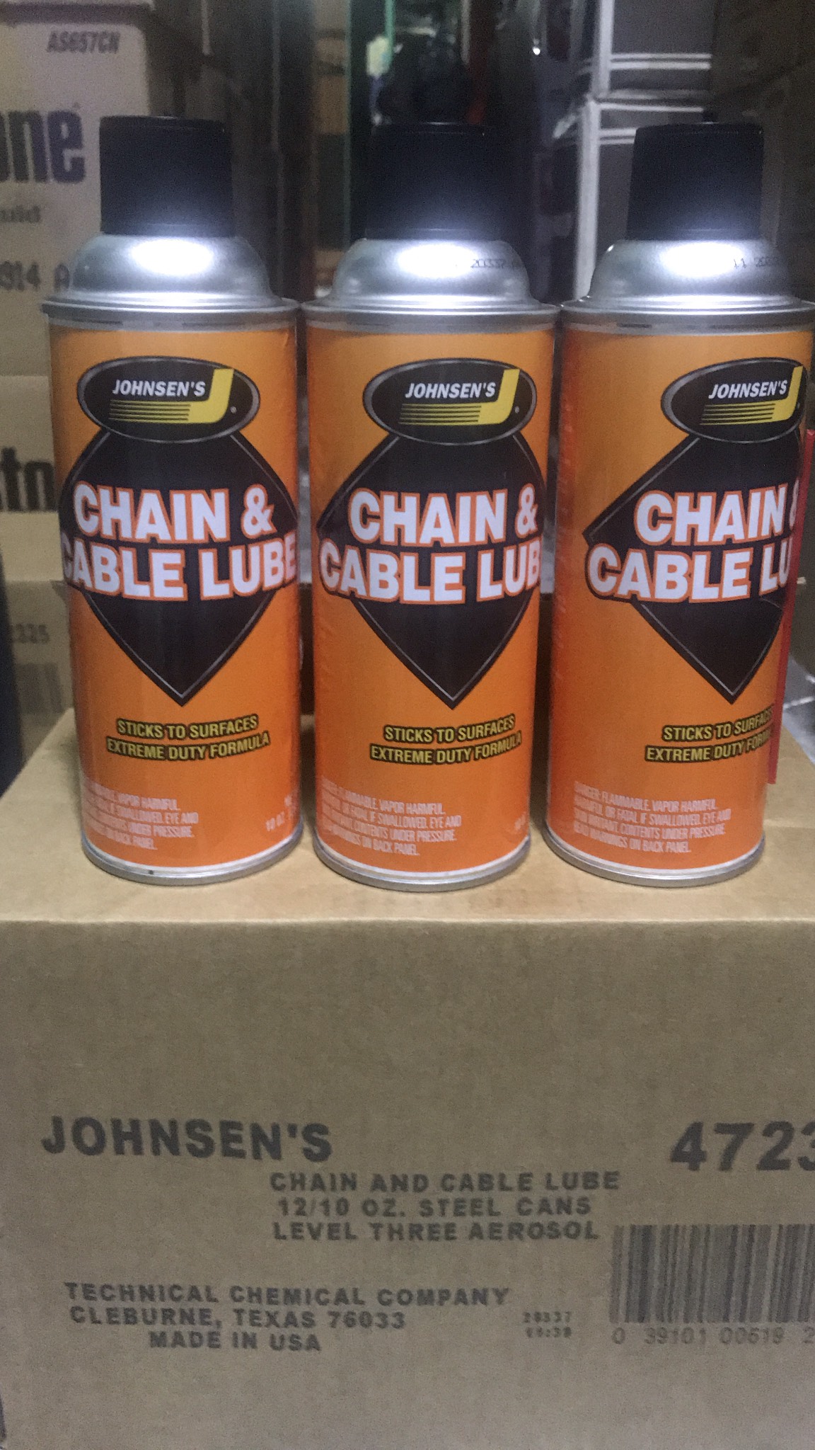 Chai xịt bảo dưỡng sên chống sét Johnsen Chain & Cable Lube 400ml