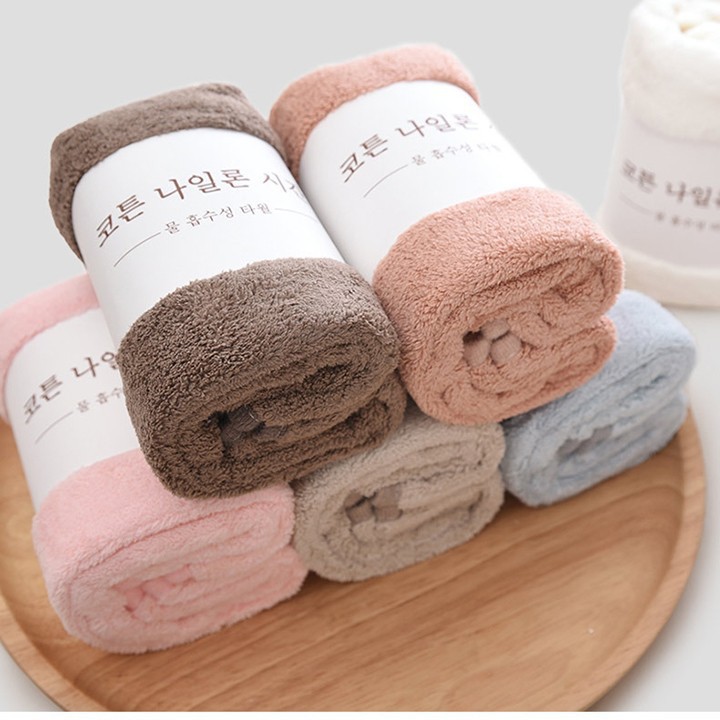 Khăn tắm lông cừu Hàn Quốc cao cấp KHỔ LỚN 70x140cm chất bông siêu mềm mịn thấm nước cực nhanh dùng cho khách sạn bé sơ sinh thích hợp cho cả gia đình - Bàn chải đánh răng Hàn Quốc làm từ than hoạt tính