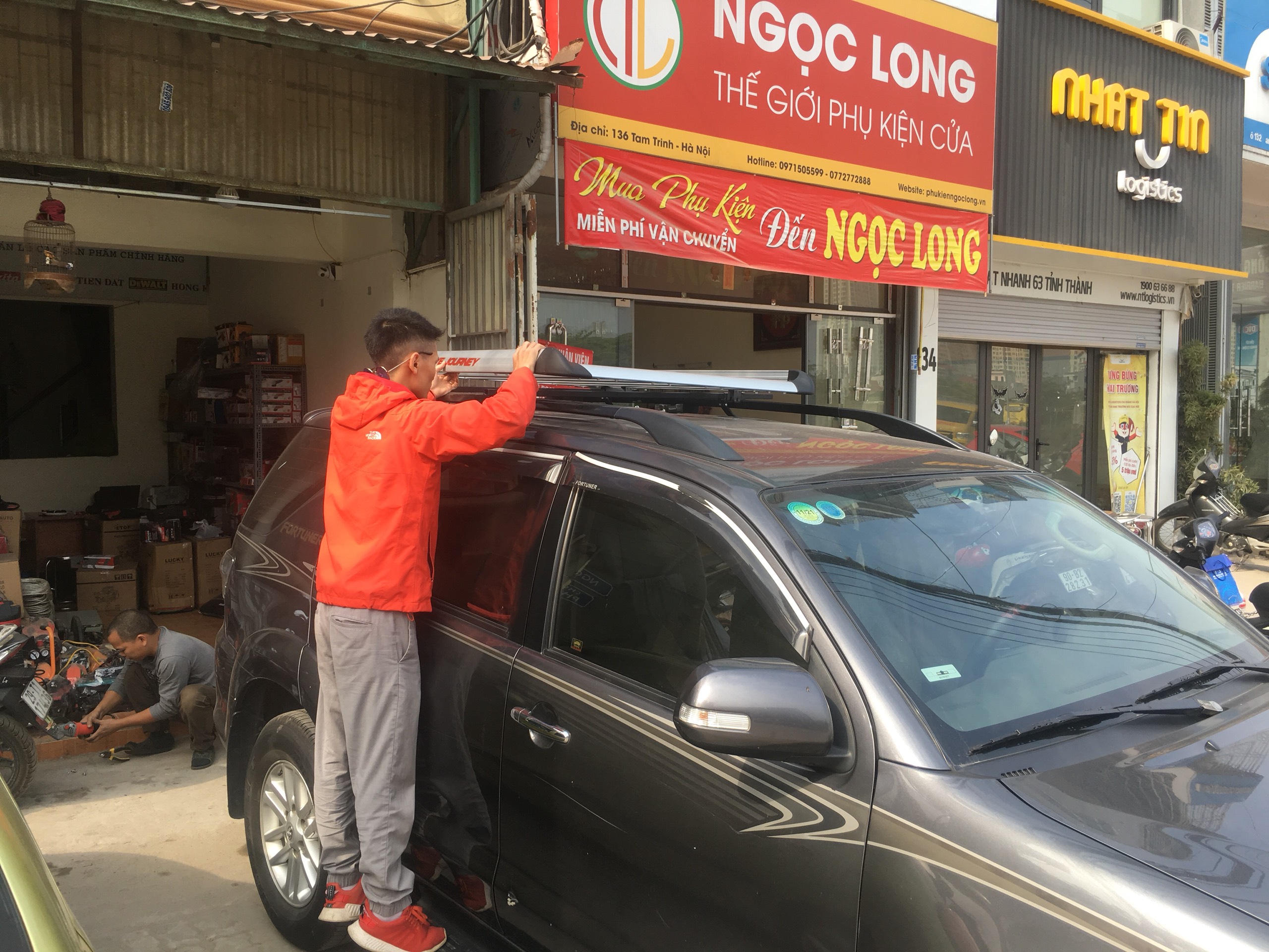 Giá nóc baga mui vuông cho Toyota Fortune