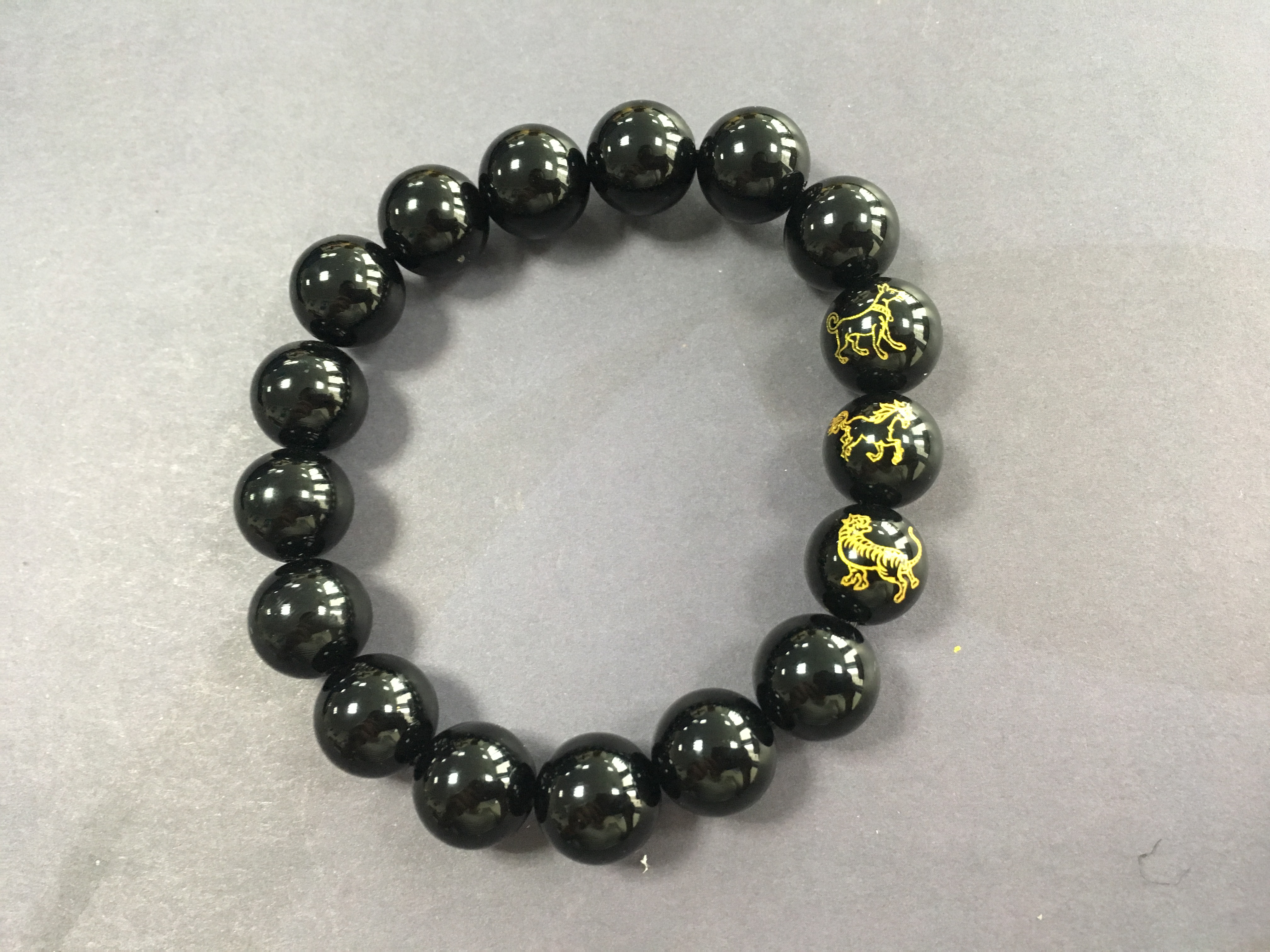 Vòng tam hợp quý nhân Dần Ngọ Tuất đá mã não 10ly