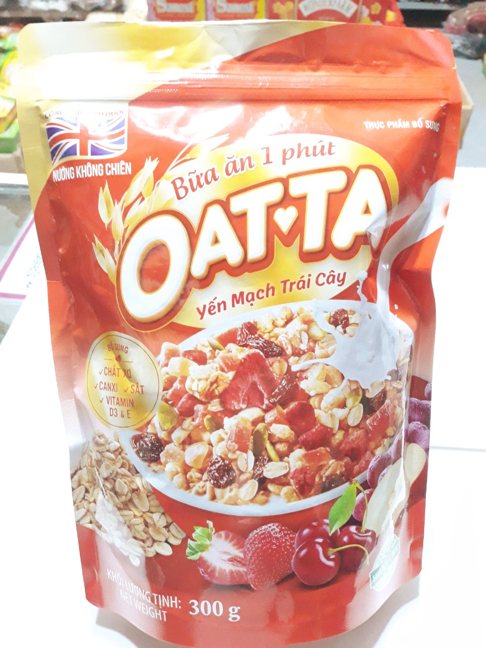 Ngũ cốc Yến mạch trái cây Oatta túi 300g
