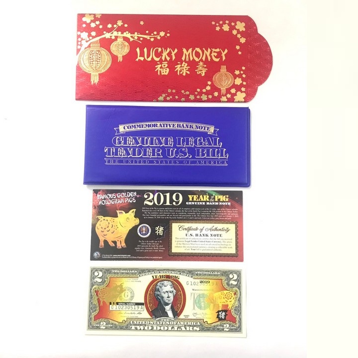 [HCM]Tiền kỷ niệm 2 USD hình con Heo 2019 in hình chú Heo mạ vàng bằng lớp keo vàng phản quang - Tờ tiền dài 15cm rộng 6.5cm- TLX079