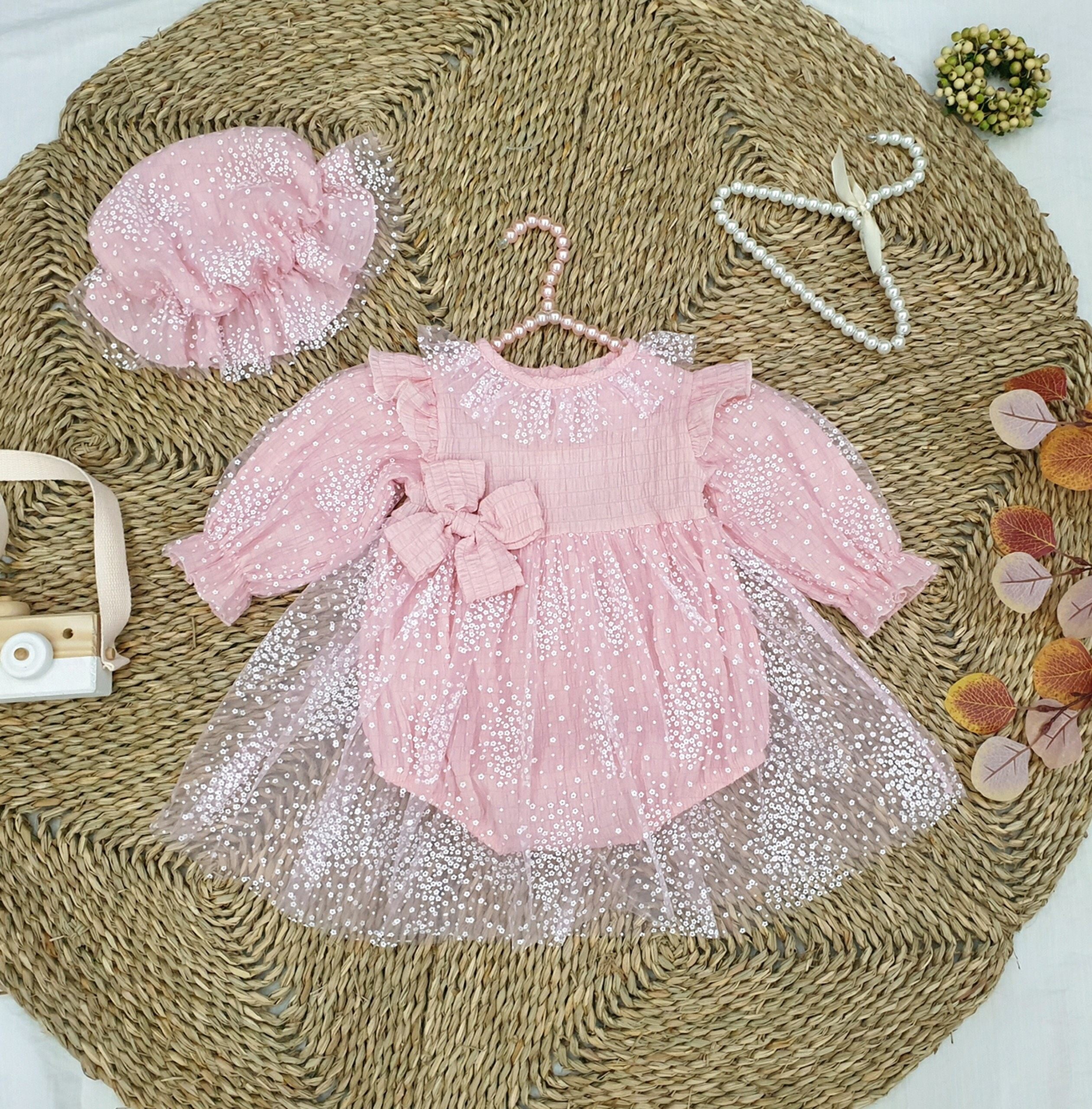 Body váy cho bé gái 5-13kg với màu hồng siêu dễ thương tặng kèm nón (quà đầy tháng, thôi nôi, sinh nhật)