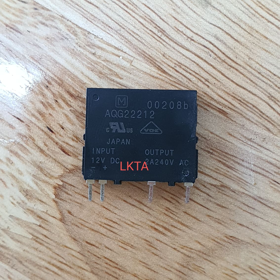 Aqg22212 ( photo triac quạt 12v- 5 con hàng tháo máy)