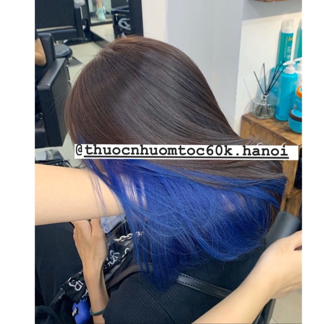 Nhuộm tóc màu xanh cobalt là cách thể hiện sự trẻ trung, năng động và sáng tạo của bạn. Hình ảnh liên quan sẽ giúp bạn tìm kiếm ý tưởng cho kiểu tóc của mình với màu sắc nổi bật và độc đáo.