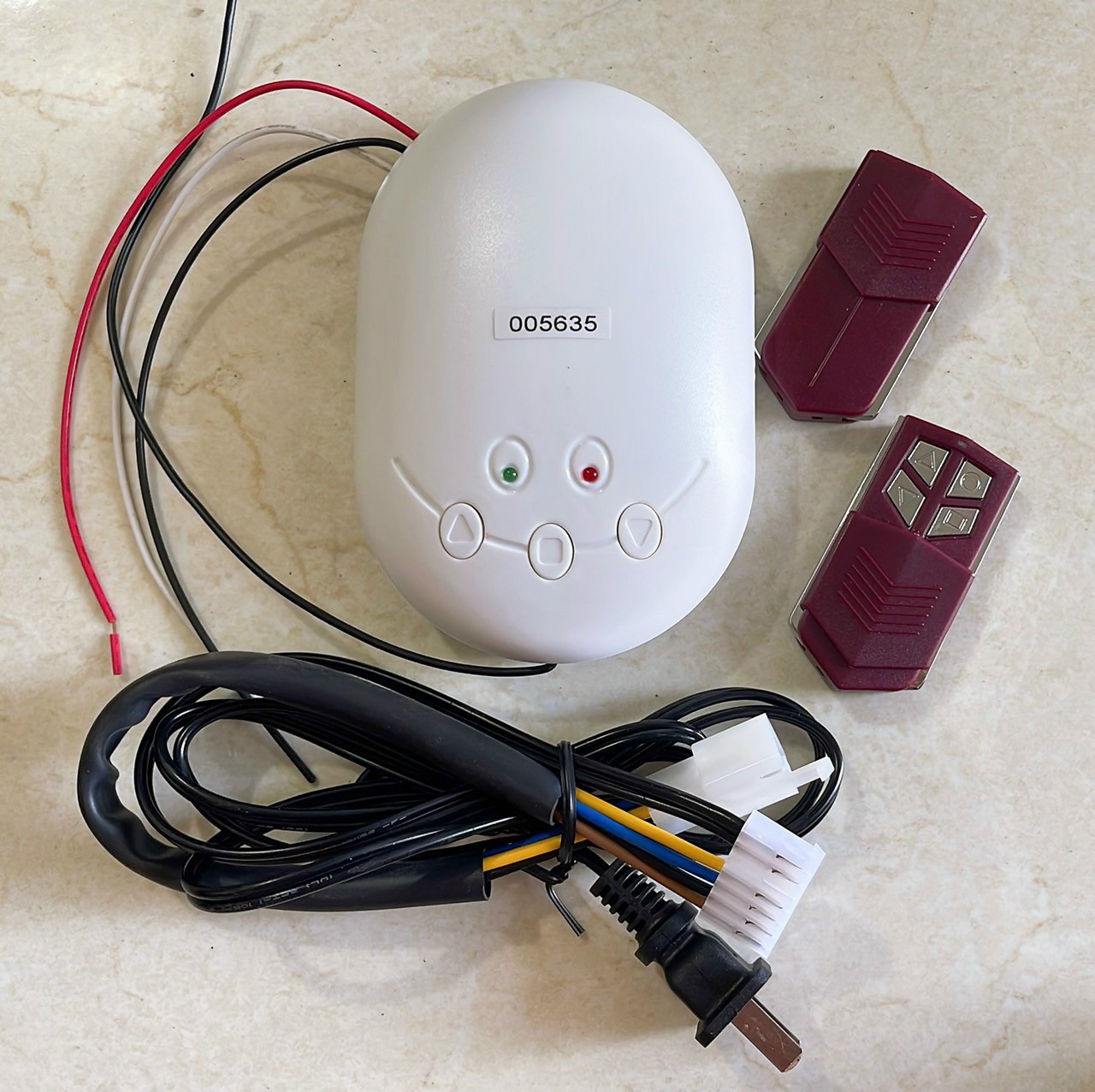 Bộ điều khiển cửa cuốn 3 đầu dây ra Motor 220V AC  thay cho hộp AUSTDOOR A803 Motor AK và AH