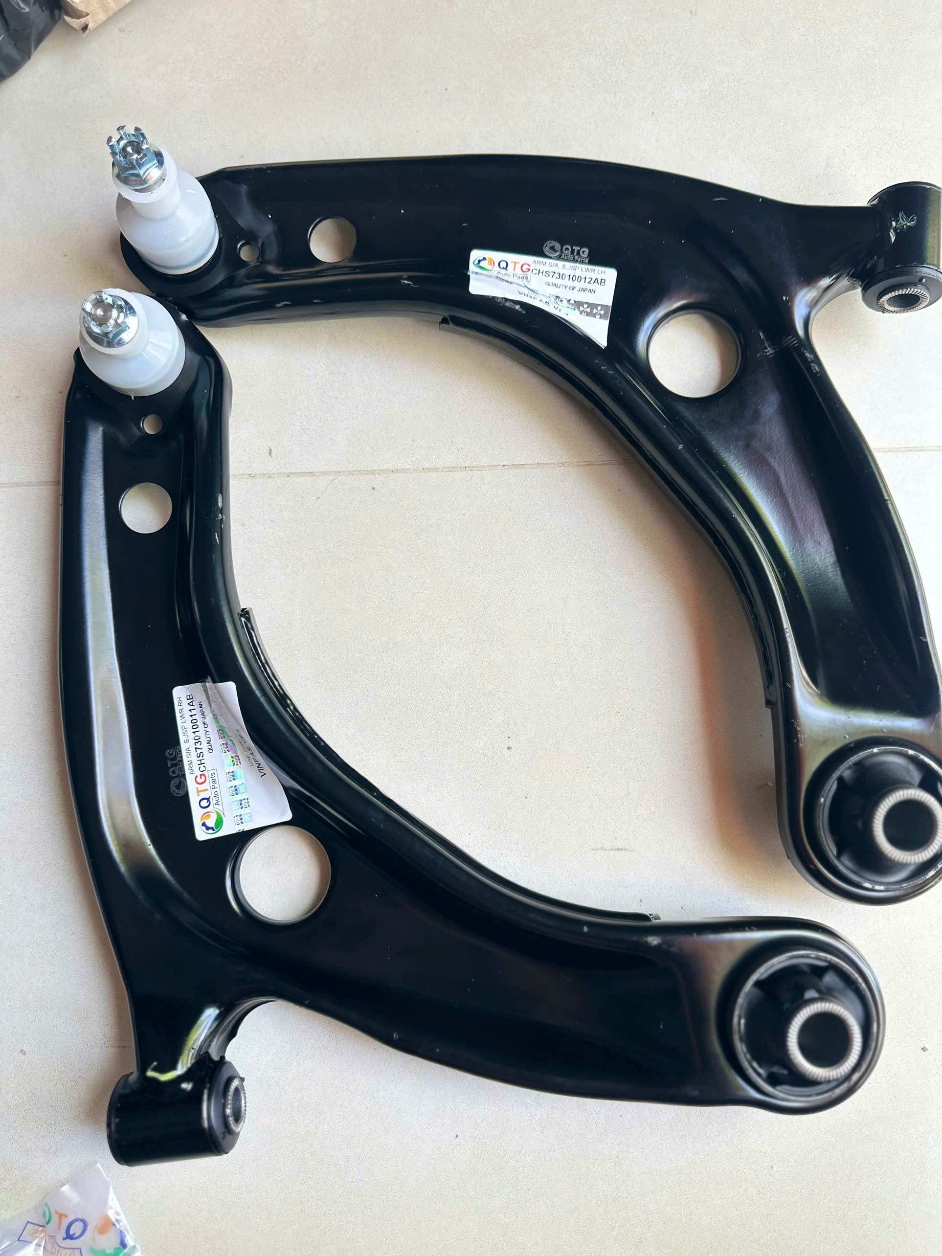 HÀNG XỊN BỘ CÀNG A CÁNH GÀ VINFAST VF5