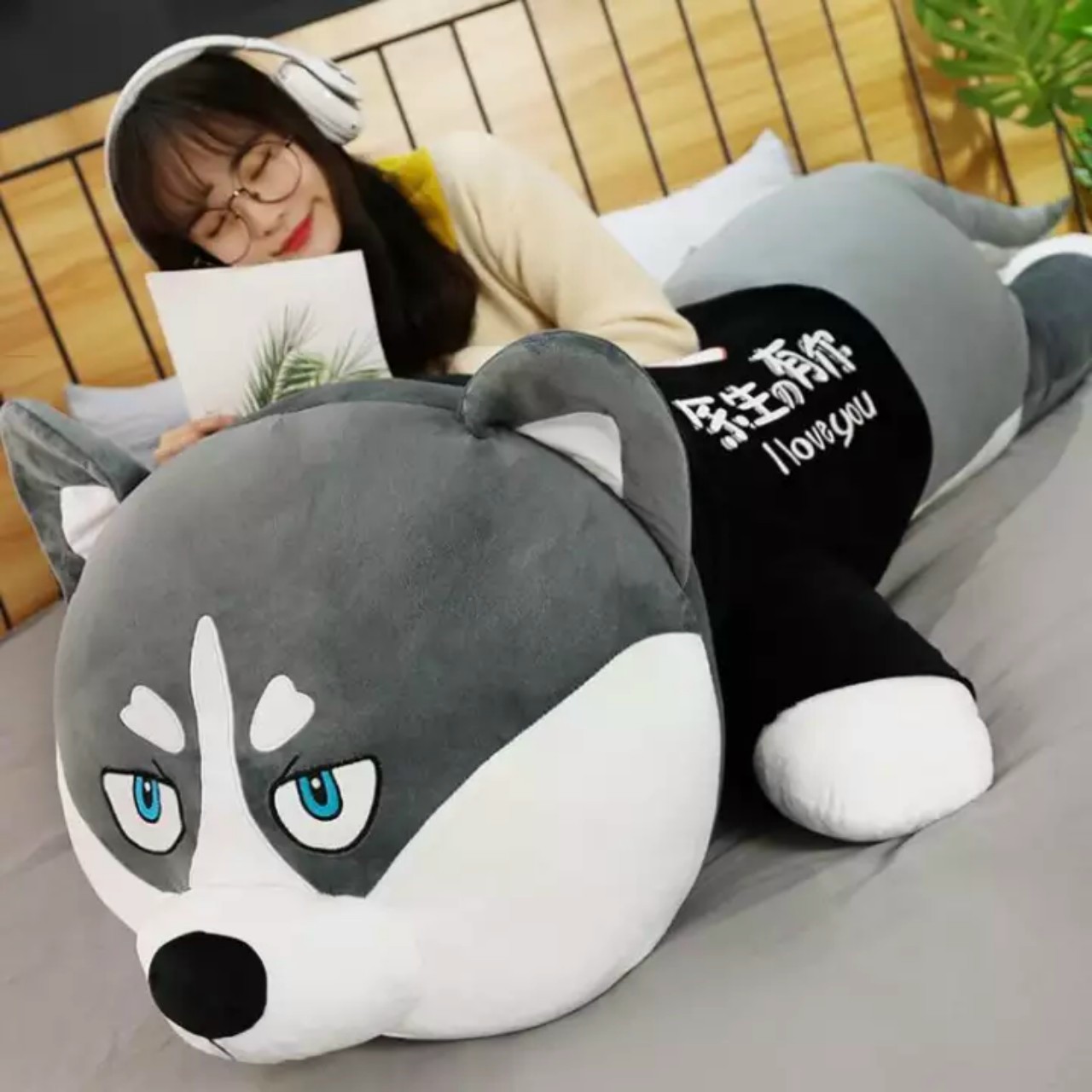 Gấu Bông Chó Husky , Gôi Ôm Chó Husky Dáng Nằm Thích Hơp Ôm Ngủ