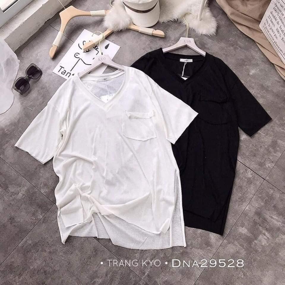 Áo cổ tim có túi form rộng xẻ tà cao thấp bigsize.
