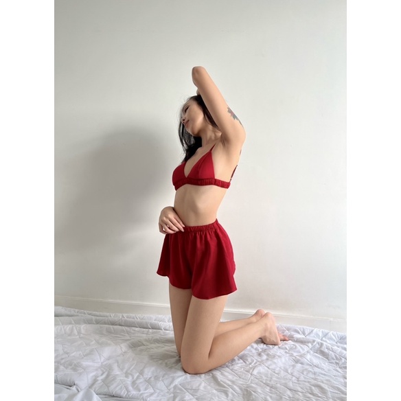 Quần đùi lụa satin cao cấp