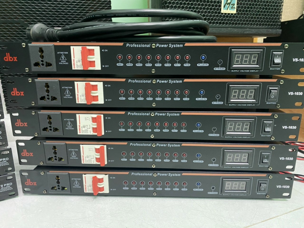 Quản lý nguồn điện dbx vs1030