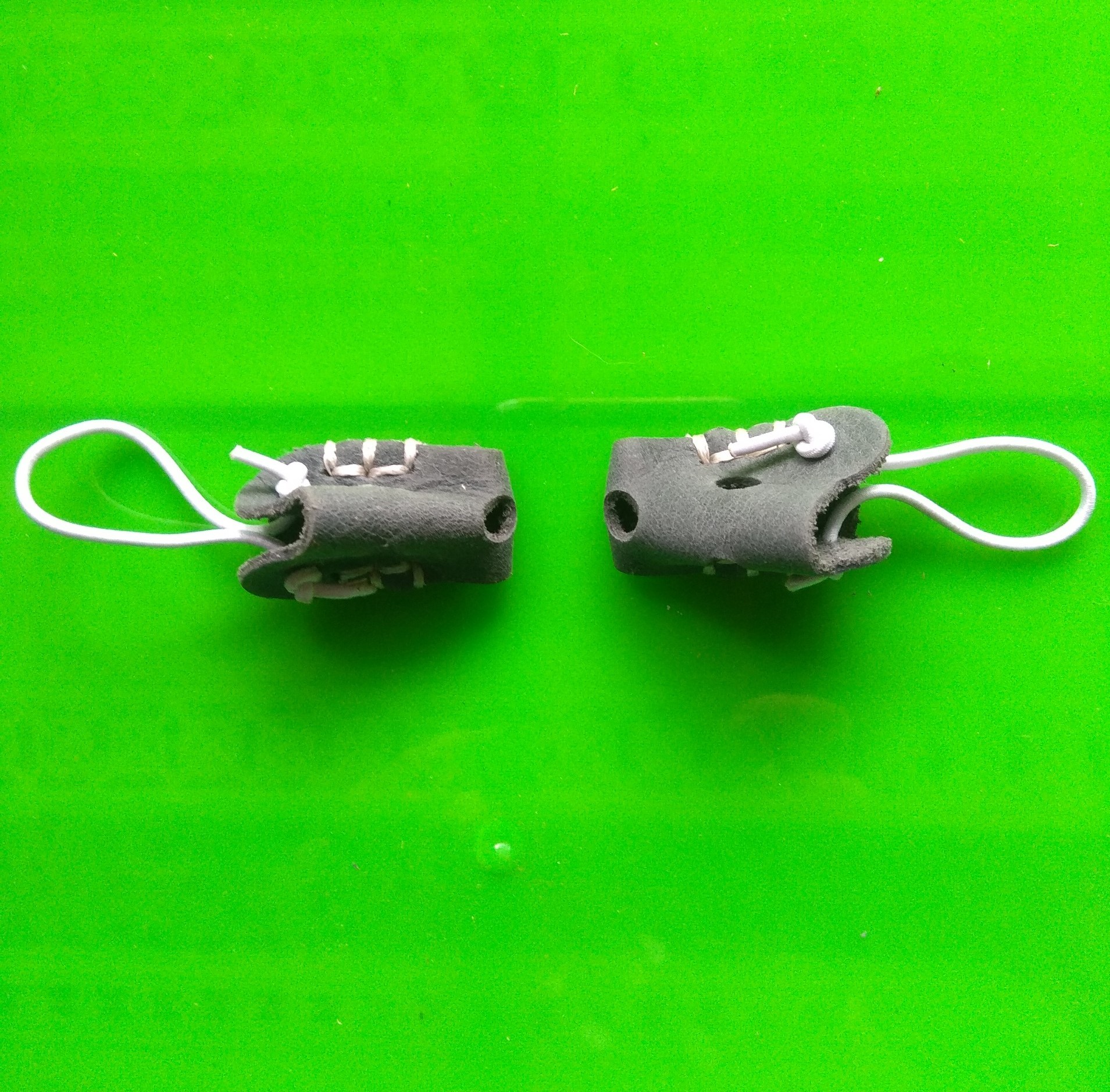 BỊT MỎ GÀ ĐÁ - 1 BỘ 2 CON GÀ