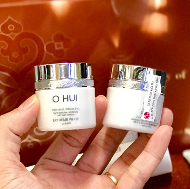 [HCM]KEM TRẮNG DA ĐIỀU TRỊ NÁM VÀ CHỐNG LÃO HÓA 3N1 "OHUI Extreme White Cream Snow vitamin" - 7ml