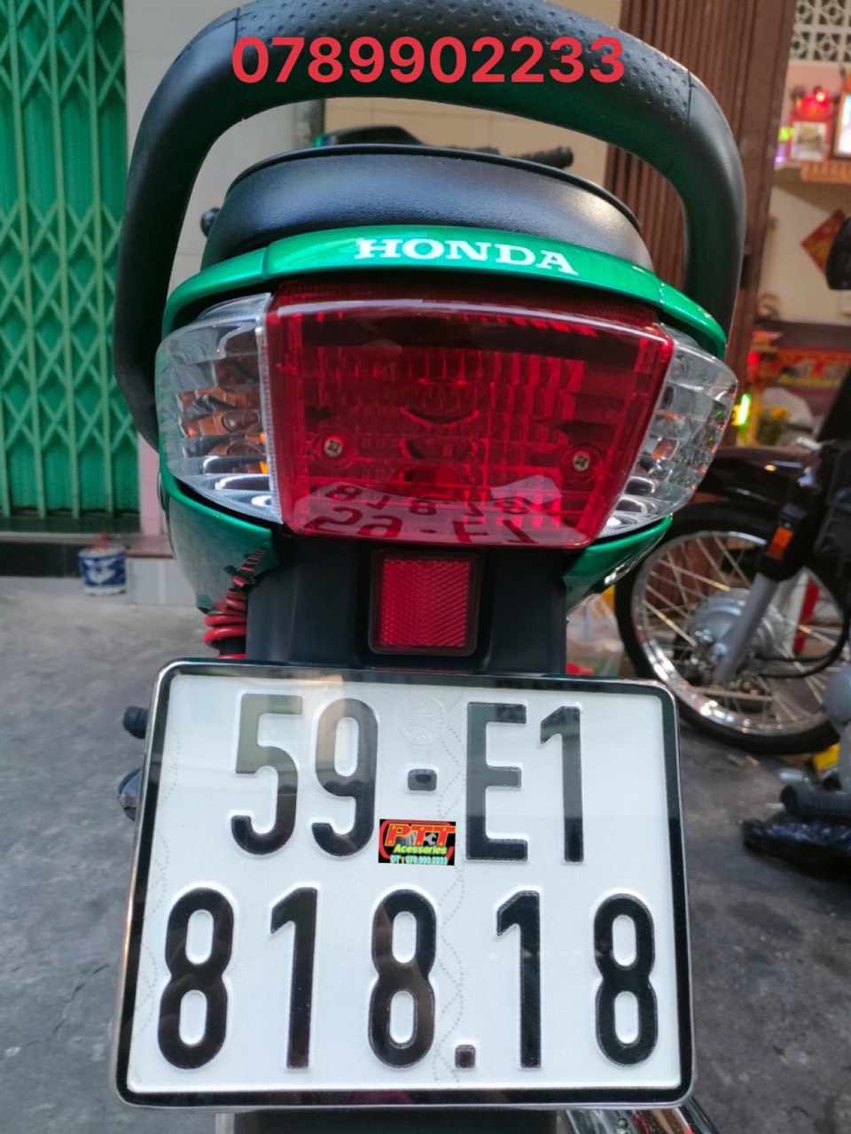 Đèn hậu wave