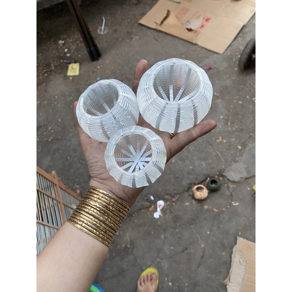 Rọ cước đựng thức ăn cho chim cu gáy