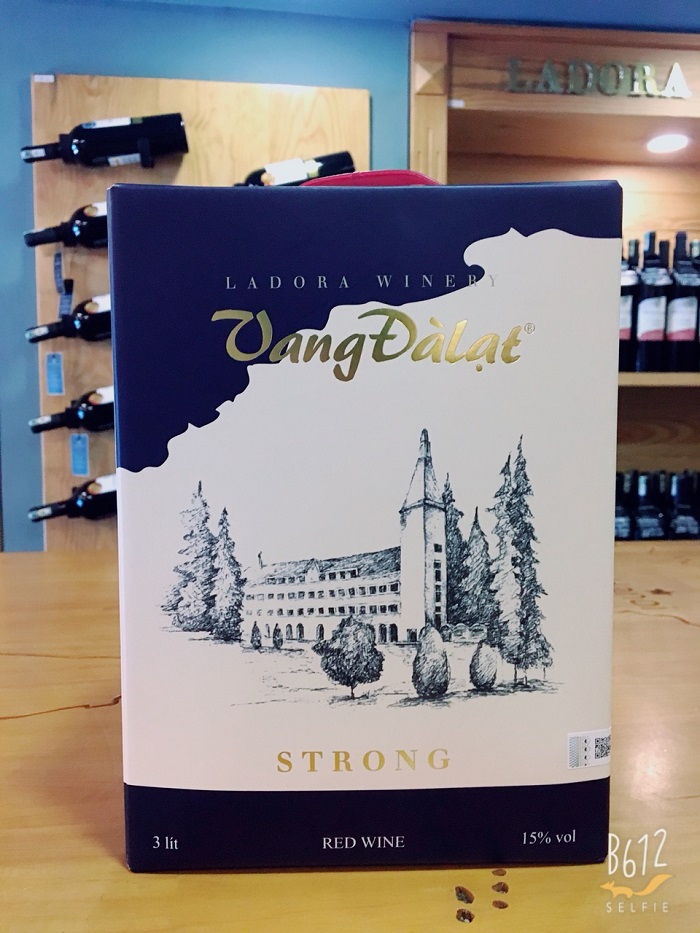 VANG ĐÀ LẠT STRONG WINE HỘP 3LÍT