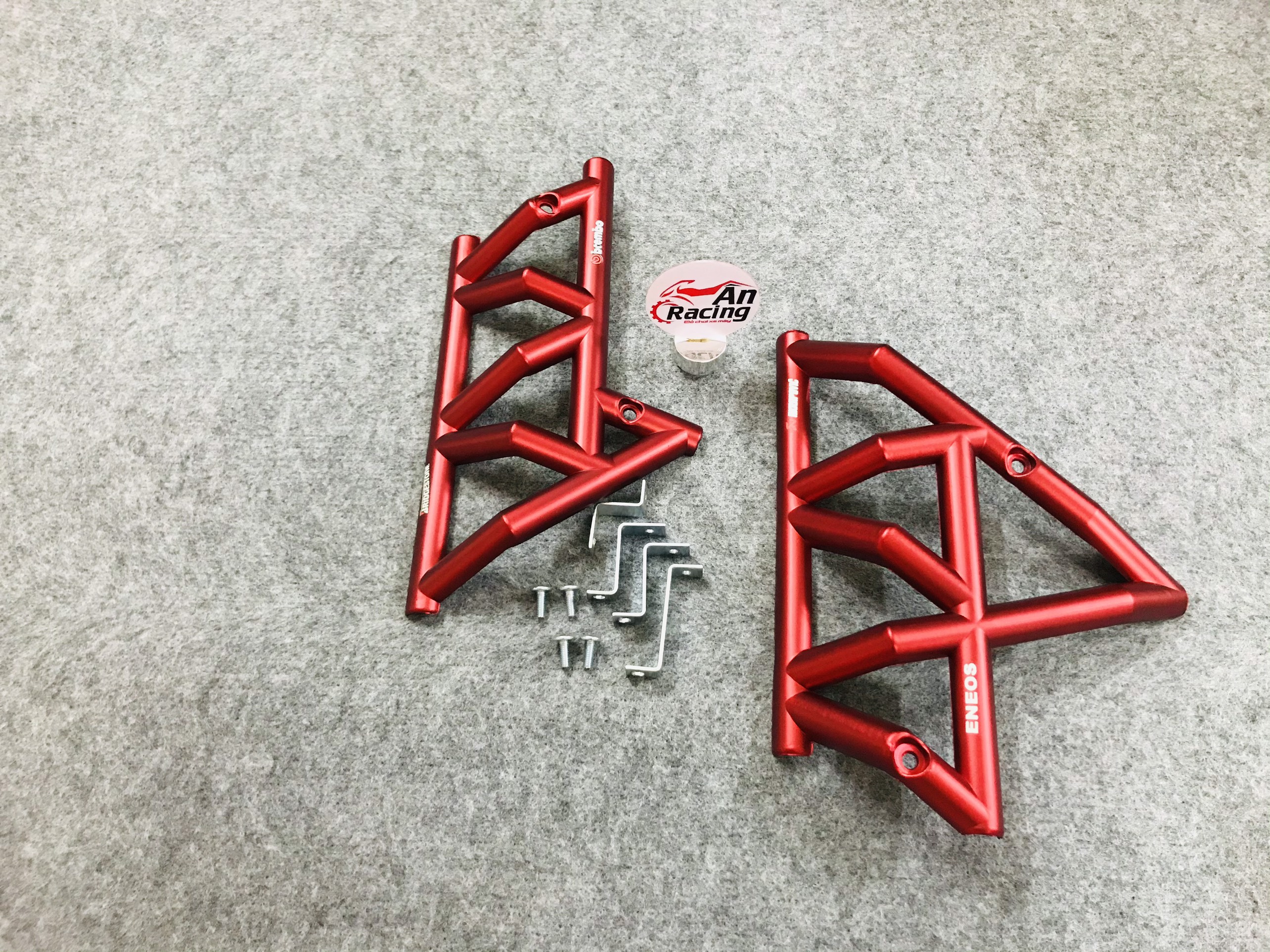 Ốp sườn winner 150 màu đỏ đô